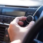 Bipartisan Bill Would Force Automakers To Keep AM Radio in New Cars